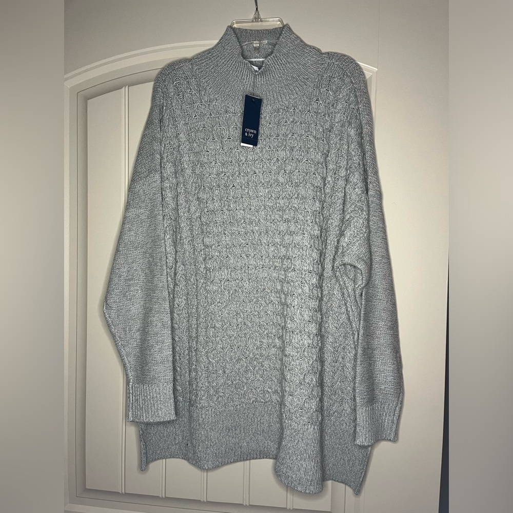 crown & ivy - Talbots - grey sweater - Small - NWT